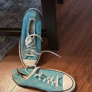 Converse low shoes
